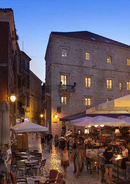 Hotel Life Palace in Šibenik is a centrally-located hotel, a family property with a historical significance